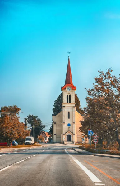 Iglesia Católica Pueblo Dubova Distrito Pezinok Eslovaquia —  Fotos de Stock