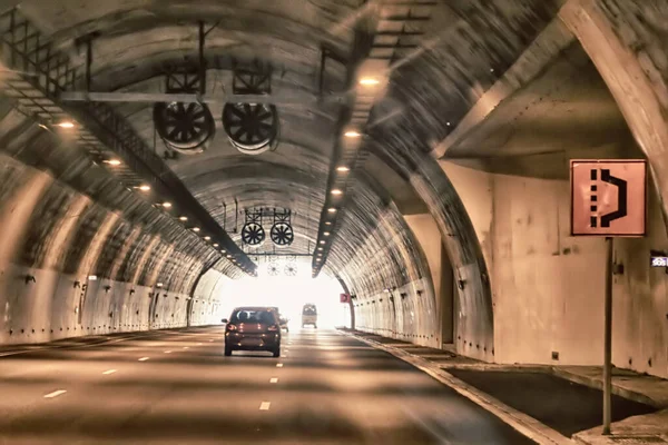 Dentro Túnel Carro Nas Montanhas Israel Oriente Médio — Fotografia de Stock