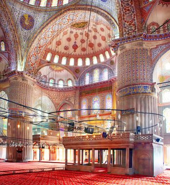 İSTANBUL, TURKEY - 30 Mart 2013: Mavi Cami 'nin İçi veya Sultan Ahmed Camii