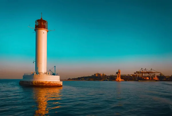 Der Historische Woronzow Leuchtturm Schwarzmeerhafen Odessa Ukraine Abends Krickente Und — Stockfoto
