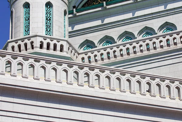 Taş balkon Küpeşte ile