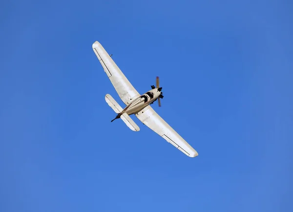 Kleine Kolbenflugzeuge der Sportfliegerei — Stockfoto