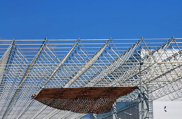 Skelet van industrieel gebouw — Stockfoto