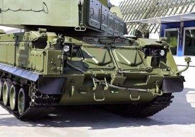 Zırhlı tank tabanlı çekici