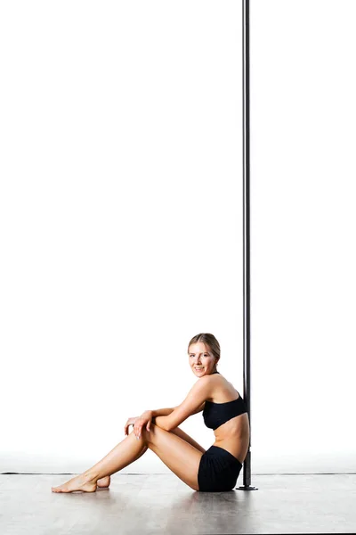 Trött pole dance tjejen — Stockfoto