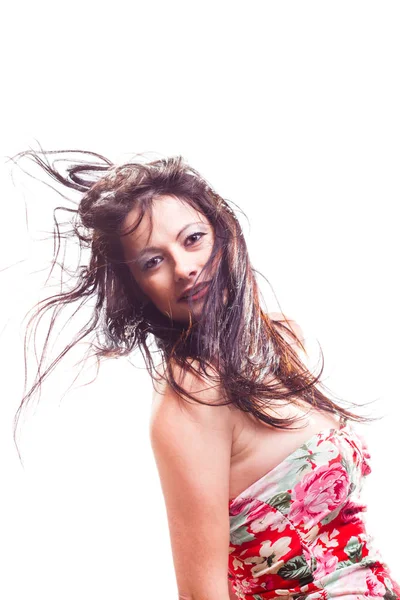 Rüzgarlı saçlı güzel kız 