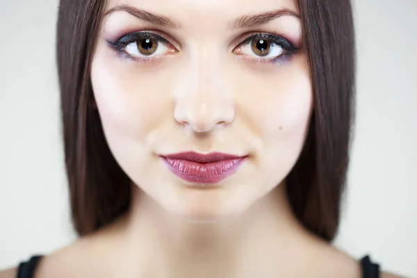 Brunette girl portrait — Stock Photo, Image