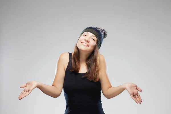 Happy girl with with winter hat — Stock Photo, Image