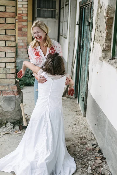 Zombie vrouw en Ghost vrouw — Stockfoto