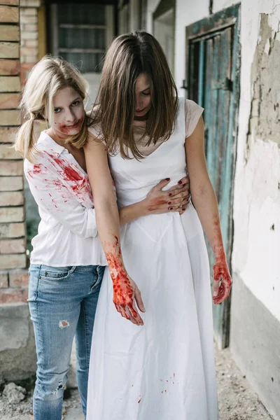 僵尸女人和鬼的女人 — 图库照片