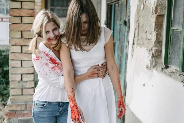 Zombie kvinna och Ghost kvinna — Stockfoto