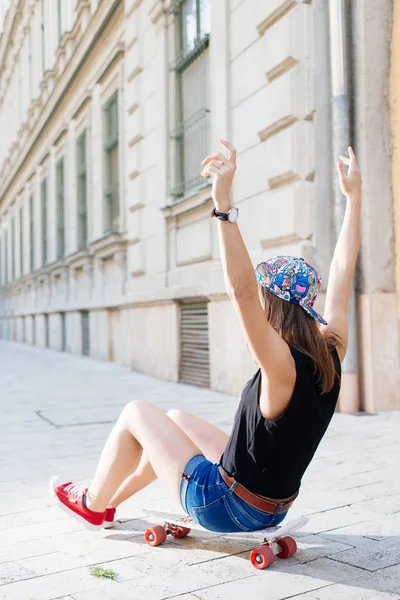 Joven skater chica —  Fotos de Stock