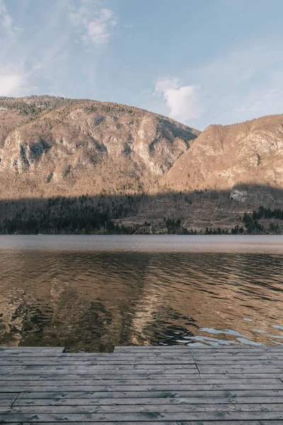 Lago Montanhas Paisagem — Fotografia de Stock