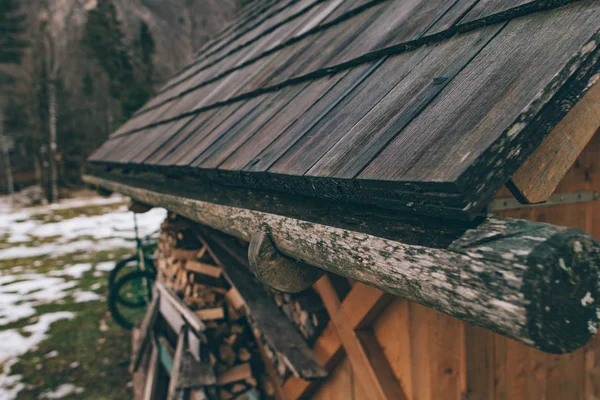 Dach Drewniany Tradycyjny Dom — Zdjęcie stockowe