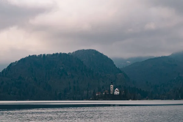 Kirke Lille Ved Lake Bled - Stock-foto