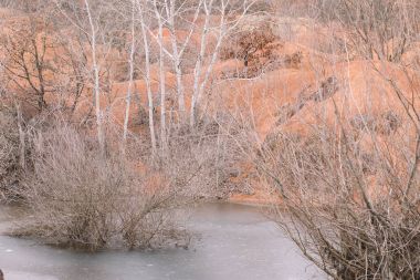 Terk edilmiş boksit madeni. GNT, Macaristan