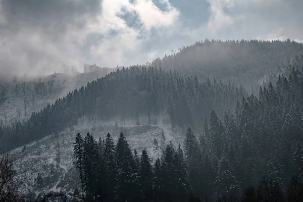 Tramonto Sulla Montagna Bellissimo Paesaggio Invernale — Foto Stock