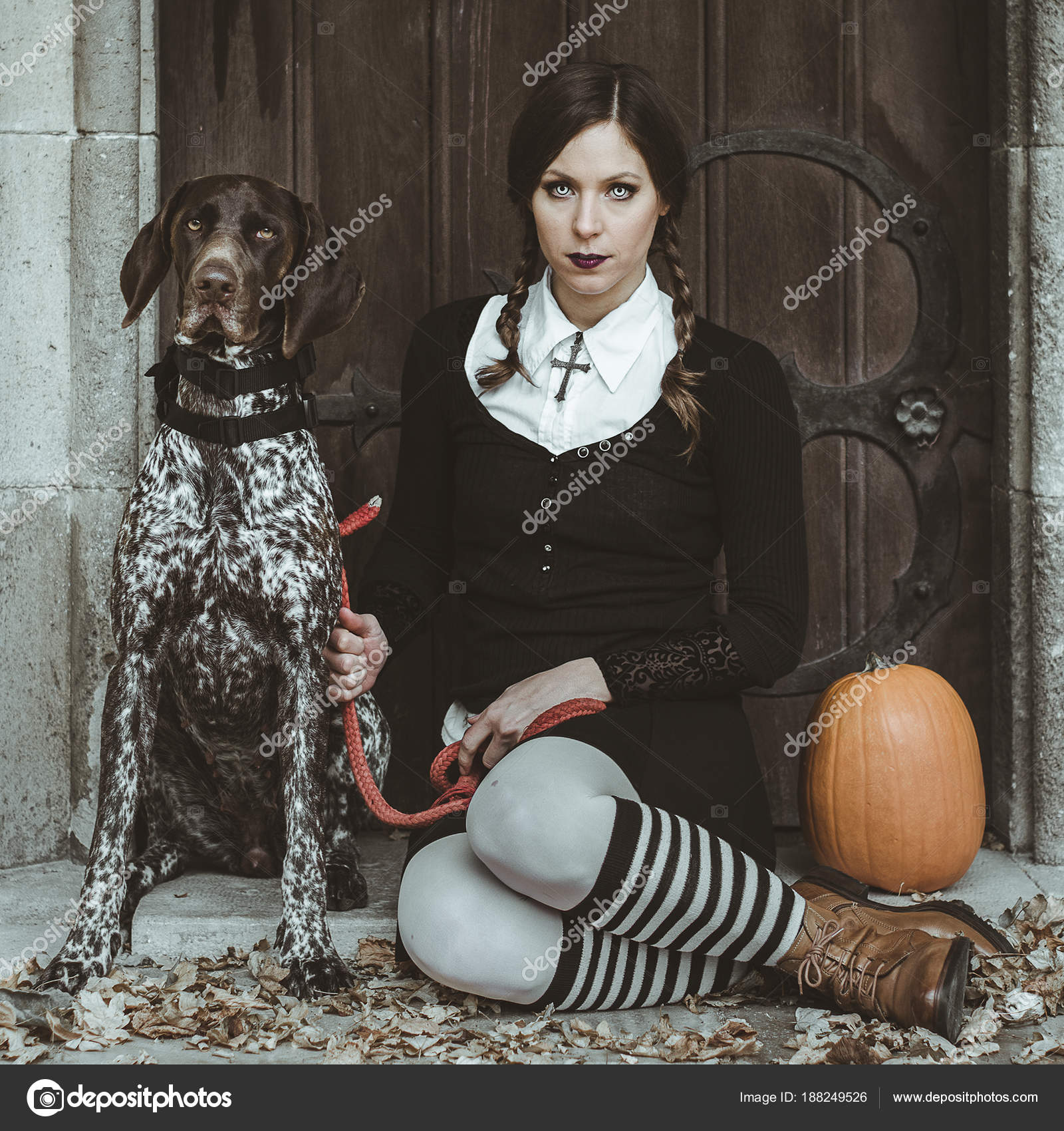 Pictures Scary Female Halloween Costumes Creepy Woman Her Dog