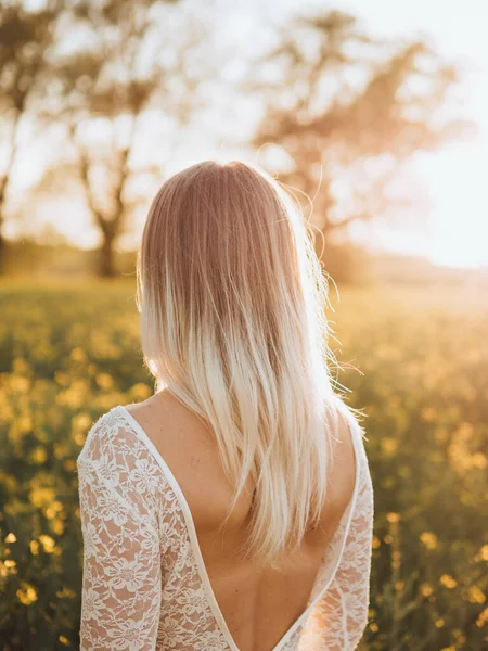 Long Hair Bride Sunset — Stock Photo, Image