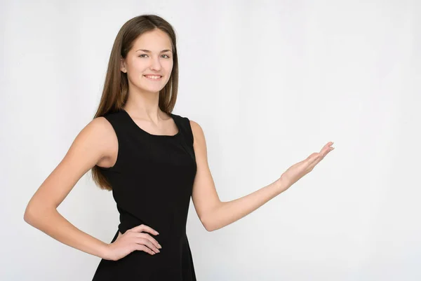 Mujer de negocios presentando un copyspace . —  Fotos de Stock