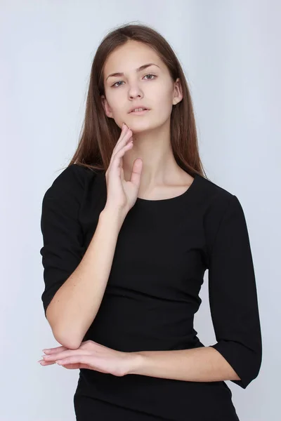 Retrato de una mujer de negocios sonriente, aislada sobre fondo blanco — Foto de Stock