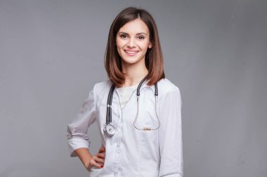 Genç, güzel hemşire