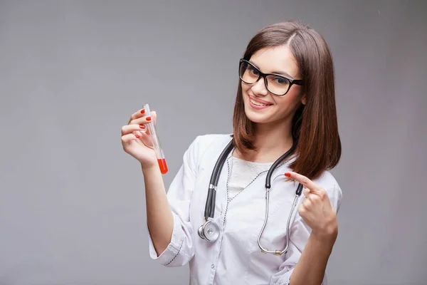 Young beautiful nurse — Stock Photo, Image