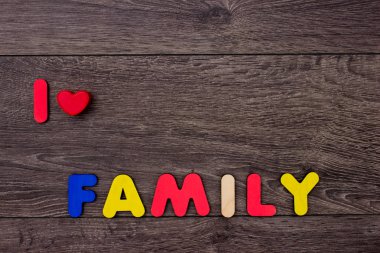 ahşap harflerden kelime