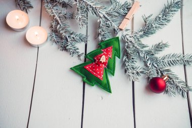 Yanan Mumlarla Noel Dekorasyonu