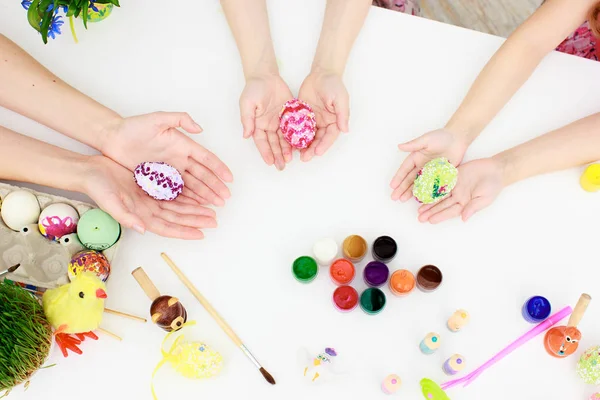 Happy family preparing for Easter — Stock Photo, Image