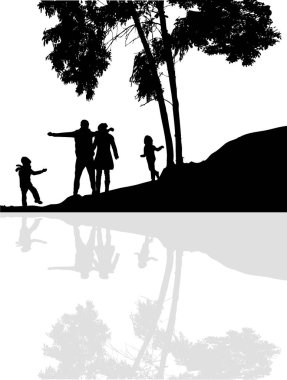 Siluet ailesi yürüyüşe çıktı..