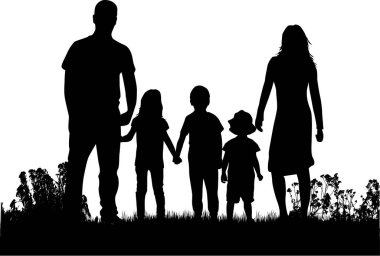 Doğada aile siluetleri.