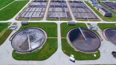 Kanalizasyon arıtma tesisi. Hava atışı