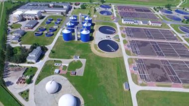 Kanalizasyon arıtma tesisi. Hava atışı