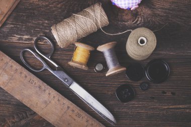 Dikiş aletleri, konu, iğneler vintaae tarzı