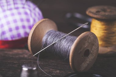 Dikiş aletleri, konu, iğneler vintaae tarzı