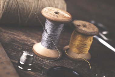 Dikiş aletleri, konu, iğneler vintaae tarzı