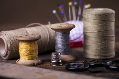 Dikiş aletleri, konu, iğneler vintaae tarzı