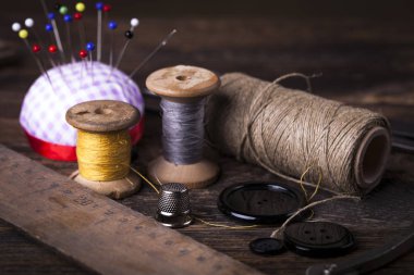 Dikiş aletleri, konu, iğneler vintaae tarzı