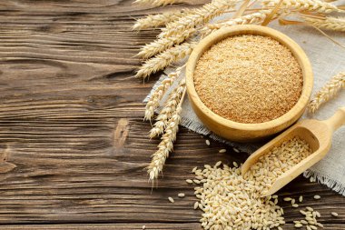 Kepek, buğday ve buğday kulaklar 