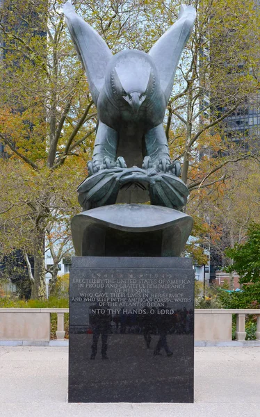 New York, Ny - 05 Nov 2019: East Coast Memorial in Battery Park — Stockfoto