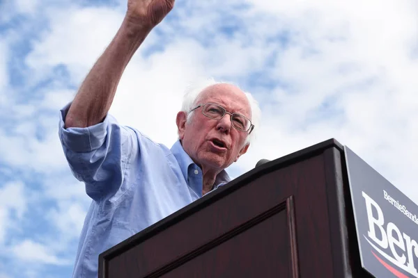 Santa Ana California Feb 2020 Bernie Sanders Speaks Rally Santa — стокове фото