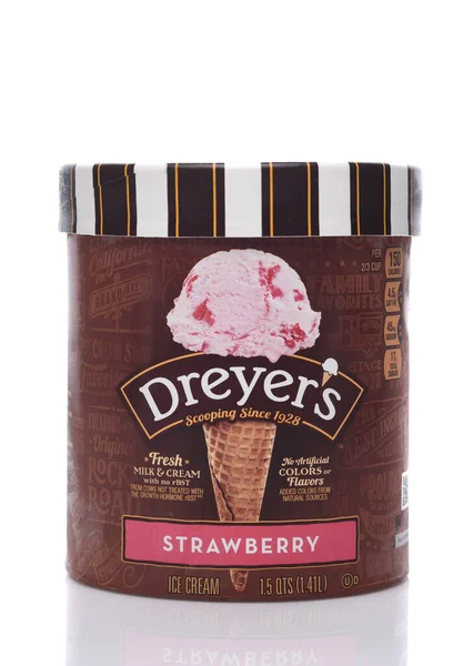 Irvine California April 2020 Carton Dreyers Strawberry Ice Cream 외따로 — 스톡 사진