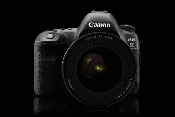 Várna, Bulgária - szeptember 24-én, 2016: Canon 5d Mark Iv kamera wi — Stock Fotó