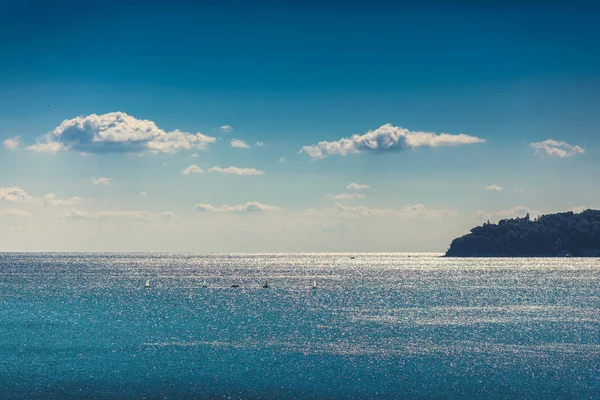 美しい海と曇りの空 — ストック写真