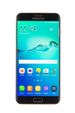 Varna, Bulgaristan - 04 Ekim 2016: Samsung Galaxy S6 Edge + smartphone, stüdyo vurdu