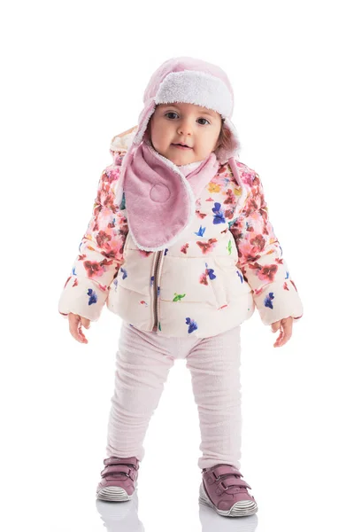 Adorável bebê menina retrato no fundo branco — Fotografia de Stock