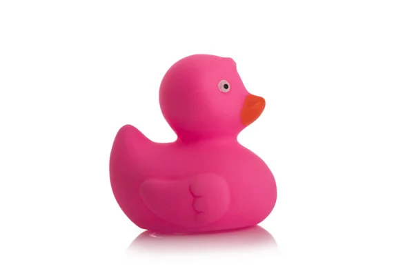 Pato de borracha rosa no fundo branco — Fotografia de Stock