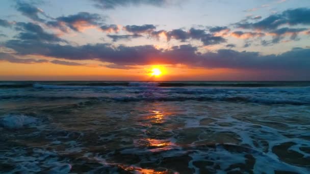 Вид Повітря Море Схід Сонця Красивий Хмарний Пейзаж — стокове відео