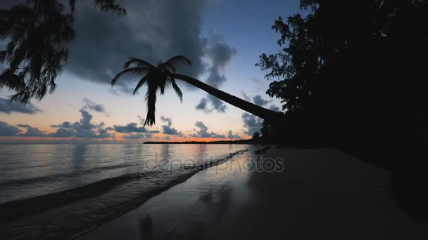 Cloudscape 和热带海岛海滩日出海景 多米尼加共和国蓬塔卡纳度假村 — 图库视频影像